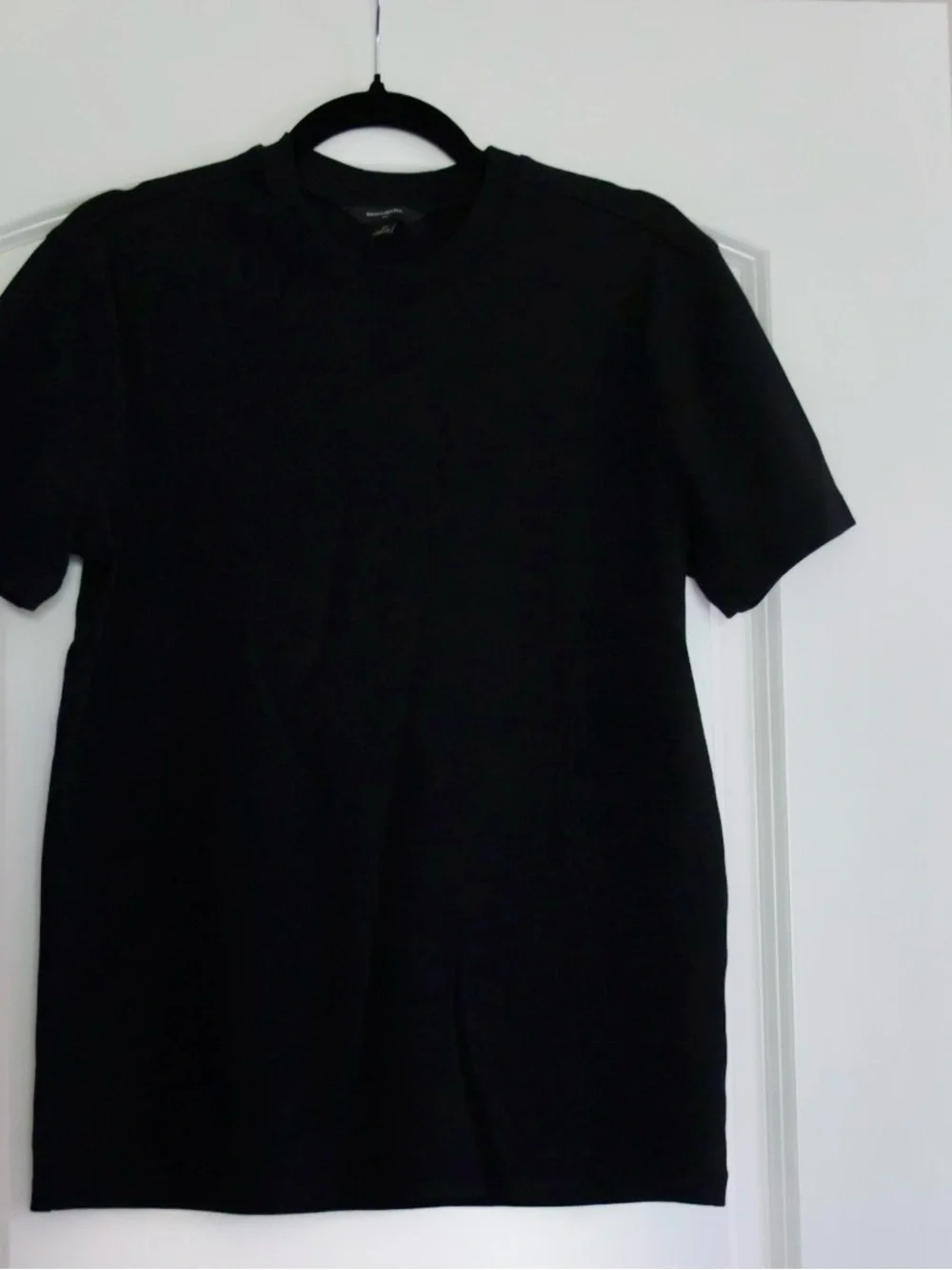 Banana Republic Men's Black Ribbed Crewneck Tee
